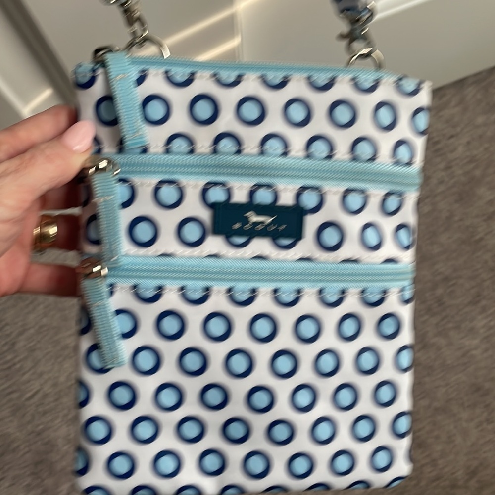 Crossbody Scout purse